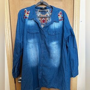 Andree Denim Top with Colorful Embroidery Sz 2X